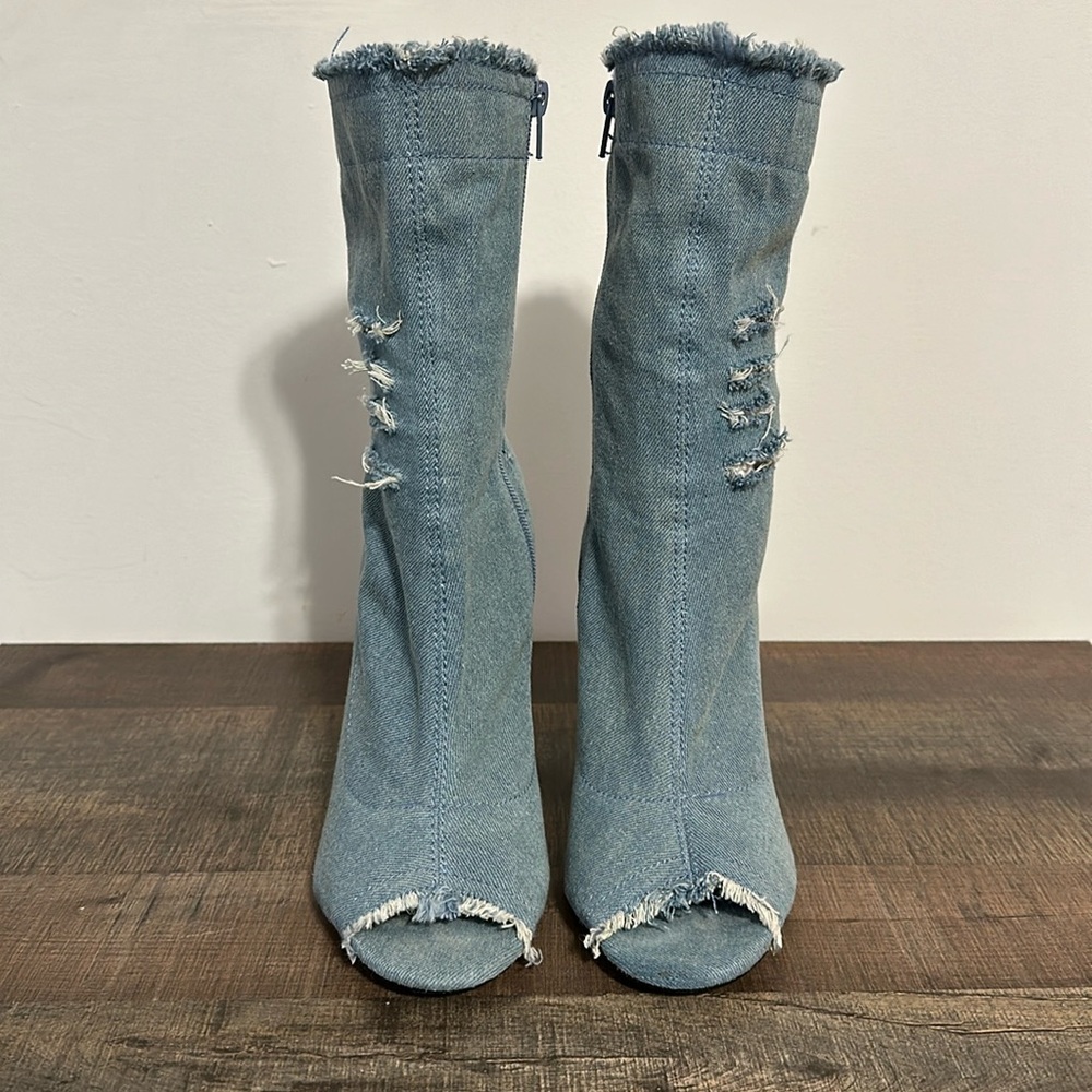 ShoeDazzle Light Blue Jean Distressed Sock Bootie, Size:8.5